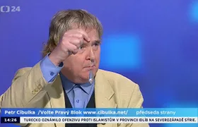 Petr Cibulka zaútočil při návštěvě poslanecké sněmovny siderickým kyvadélkem na politiky