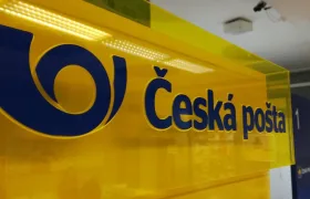 Služba Balík do ruky končí. Pošta ji nahradí Balíkem v prdeli!