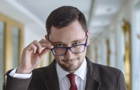 Ovčáček dostane za svůj Twitter účet Pulitzera!