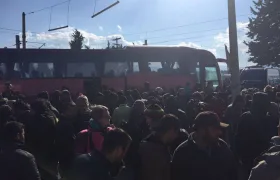 Soroš omylem místo demonstrantů přivezl na Václavák imigranty!