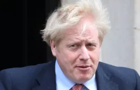 Britové plánují kolonizovat Ameriku zdecimovanou koronavirem!