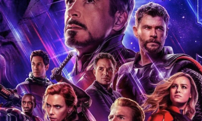 Recenze nových Avengers! Nemáte rádi spoilery? Sundejte je z aut a čtěte.