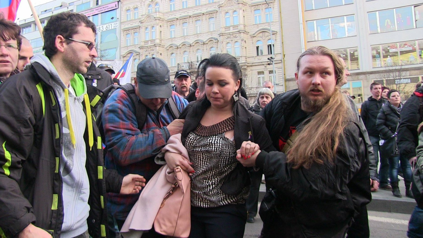 Jak se neztratit během demonstrace?