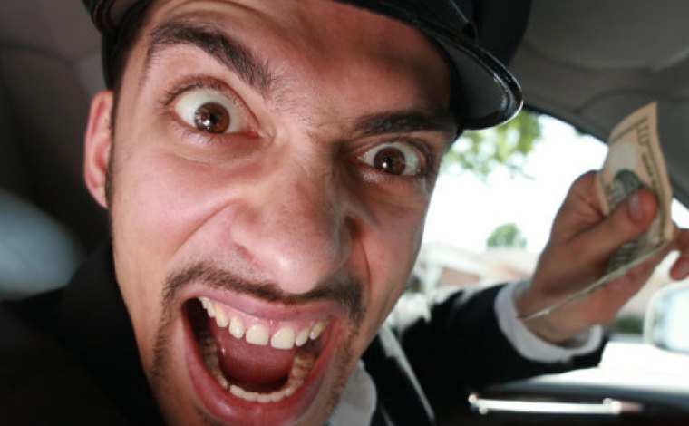 Být v ČR pojišťovákem už není cool! Všichni zloději teď dělají v Praze taxikáře!