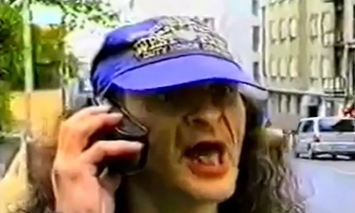 Pražané rozhodli: Místo Koněva chtějí sochu Jirky Káry!