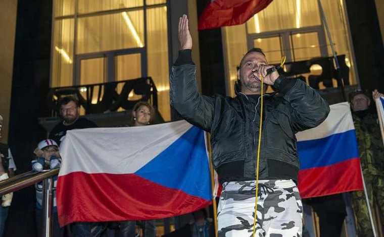 dOrtel 17.11.2021 - Den boje Německa proti studentům