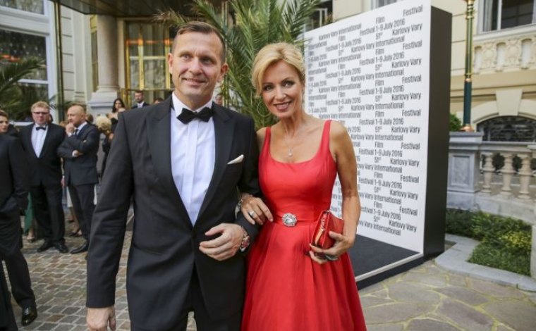 Při sexu jsem musela mít zrcadlo na tváři, tvrdí bývalá partnerka Jaromíra Soukupa