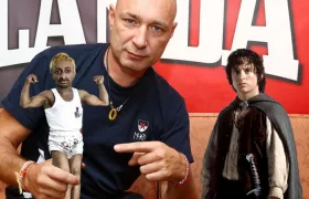 Daniel Landa ukázal svého trpaslíka. Je malý a scvrklý. Pytlík také!