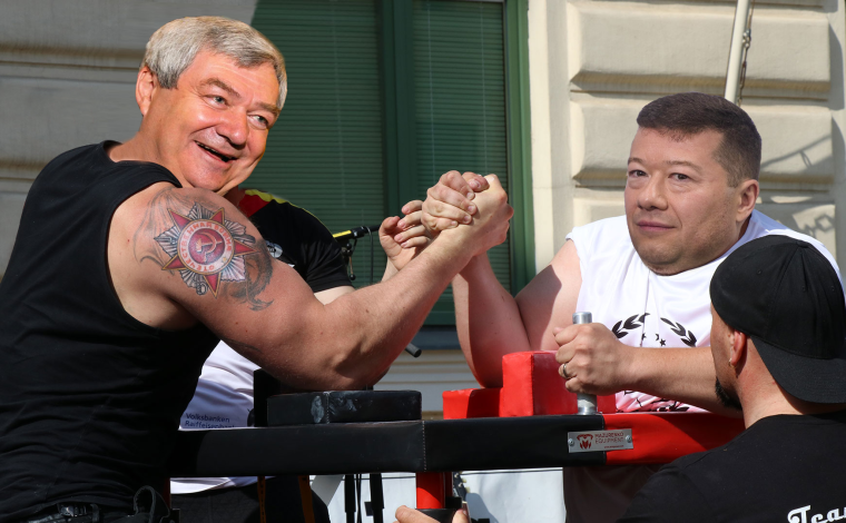 Tomio Okamura a Vojtěch Filip vzkazují do Prahy: Jste líná prasata!