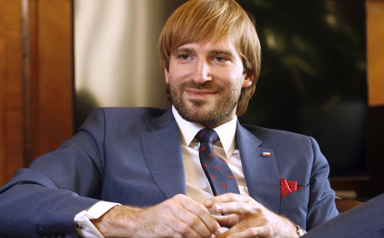 Vyléčil zácpu písní. Ta mu přivodila rakovinu tlustého střeva.